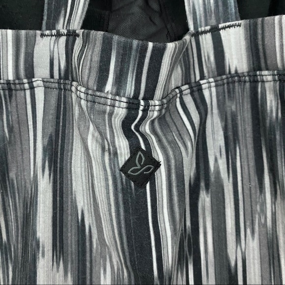 Prana Quinn Mono Rainblur Tank Top w/ Built-in Bra - Picture 7 of 9